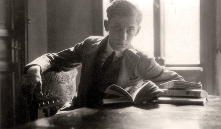 Radnóti Miklós: S majd így tünődöm…?