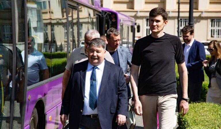 Закарпаття отримало заключну партію автобусів від угорського Веспрема