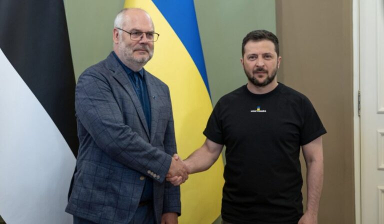 Zelenszkij: a háború miatt nem lehet tagja Ukrajna a NATO-nak