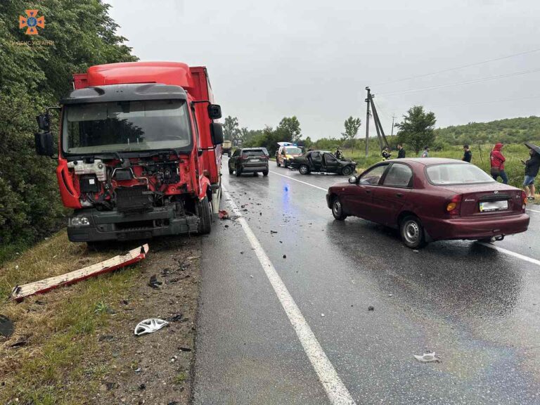 Baleset Drágabártfalvánál: az autójában ragadt egy 33 éves nő