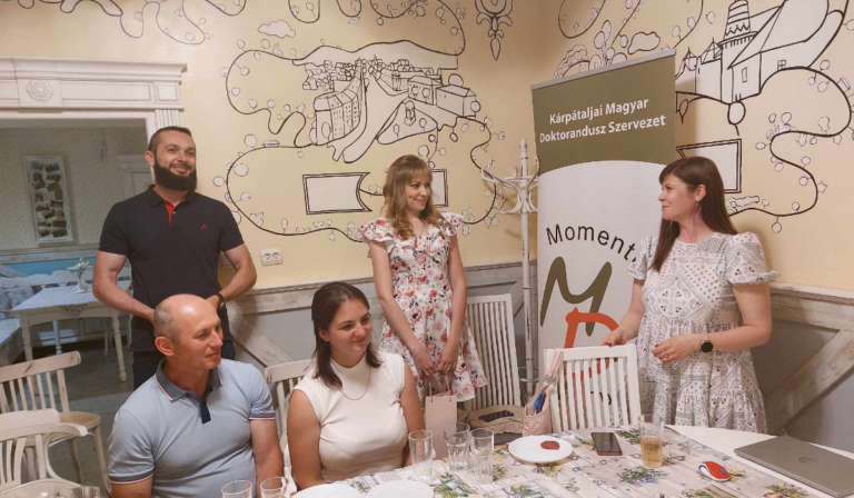 A háború látószögéből: Doctorandus este Beregszászban
