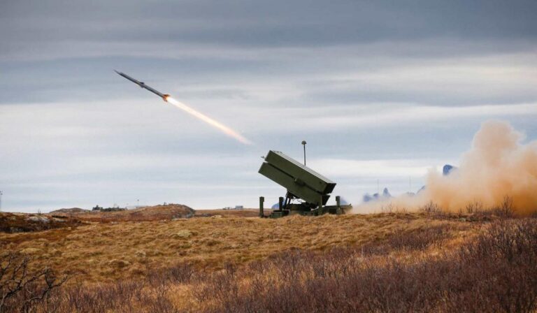 Ukrajna két NASAMS légvédelmi rendszert kap Litvániától