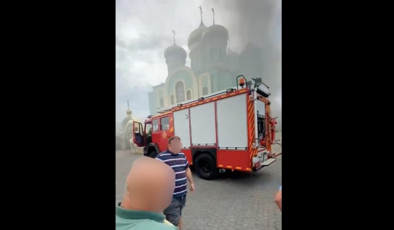 Tűz ütött ki a huszti székesegyházban