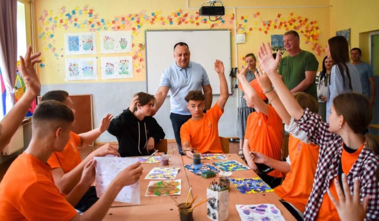 300 дітей з України приїхали на Закарпаття на відпочинок
