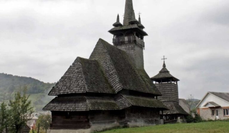 Restaurálják az ósándorfalvai fatemplomot