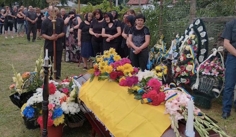 Eltemették Jaroszlav Kuzmint