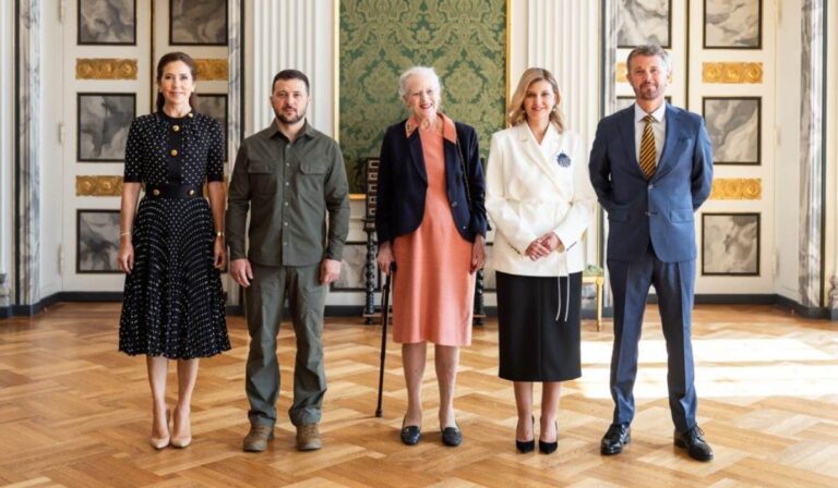 Zelenszkij és felesége II. Margit dán királynővel találkozott