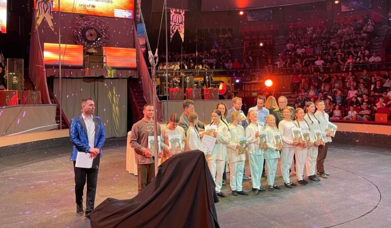 Ukrán gyerekeknek rendeztek cirkuszi előadást Magyarországon