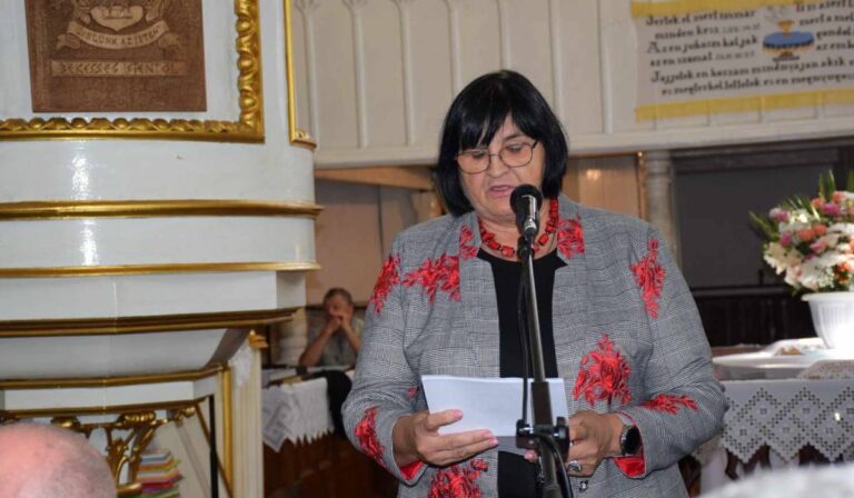 Ільдіко Орос: угорці Закарпаття просять відновити втрачені права на навчання рідною мовою
