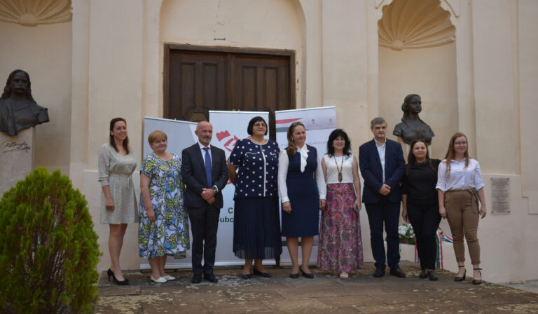 Csendes főhajtás az ungvári várban