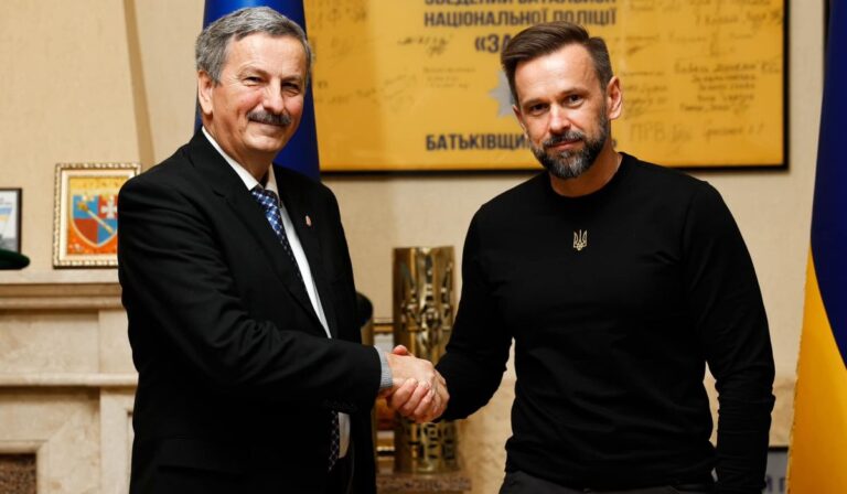 Viktor Mikitával találkozott Magyarország ukrajnai nagykövete