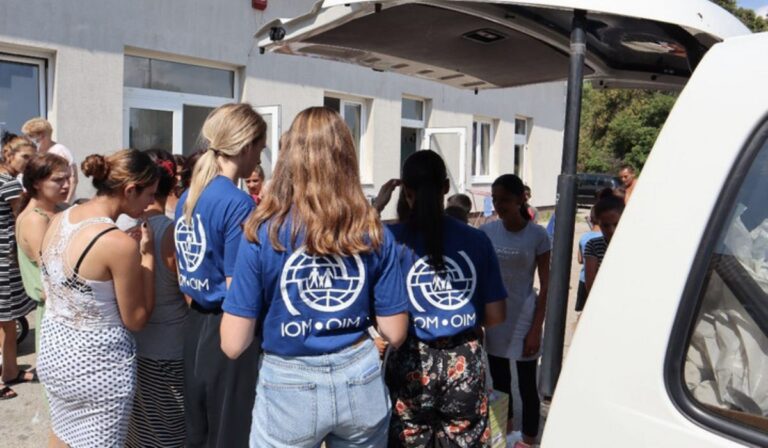 A Nemzetközi Migrációs Szervezet továbbra is segíti a menekülőket