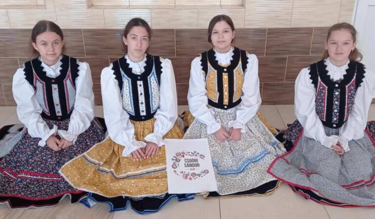 A Zápszonyi Művelődési Ház hagyományőrző csoportjainak köszönetnyilvánítása