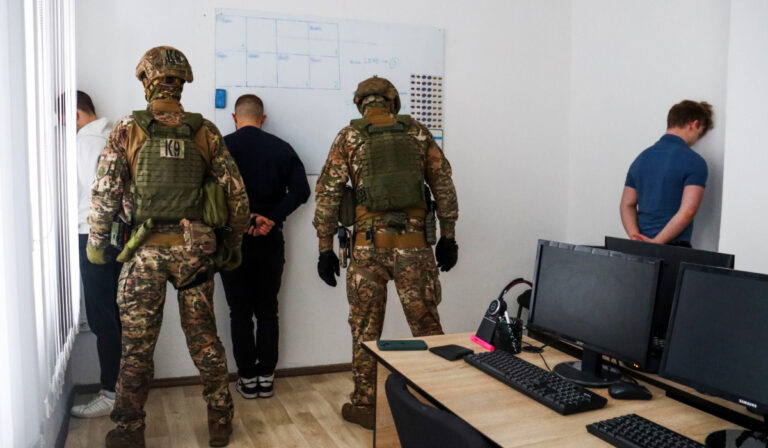 Illegálisan működő telefonközpontot lepleztek le Beregszászban