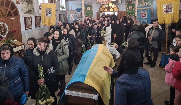 Ismét fiatal katonát temettek Szentmiklóson