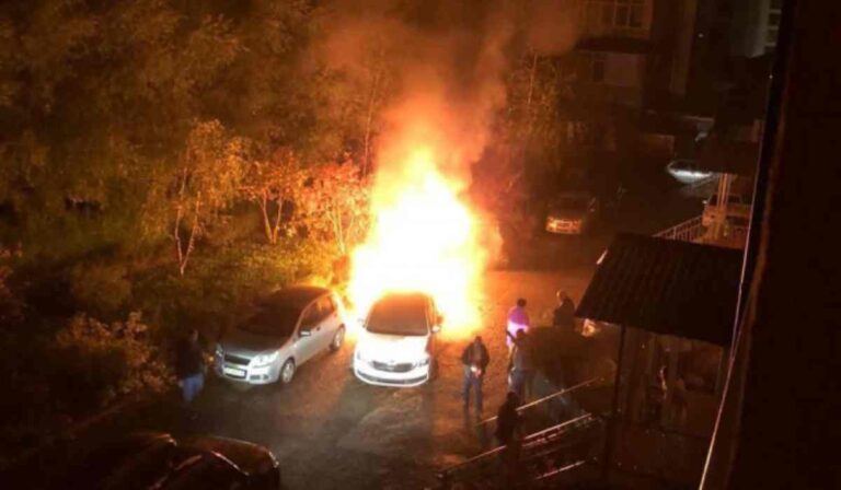 Leégett egy ügyész autója