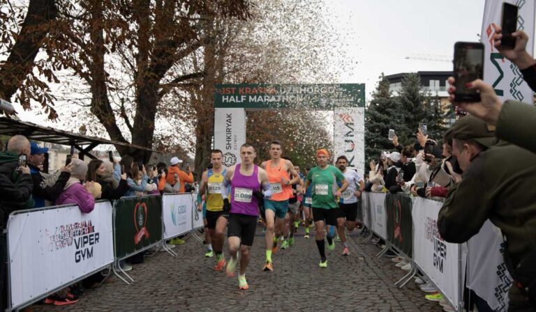 Jótékonysági félmaraton Ungváron