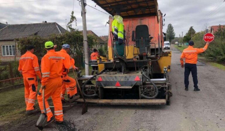 Útjavítás zajlik Kárpátalja négy járásában