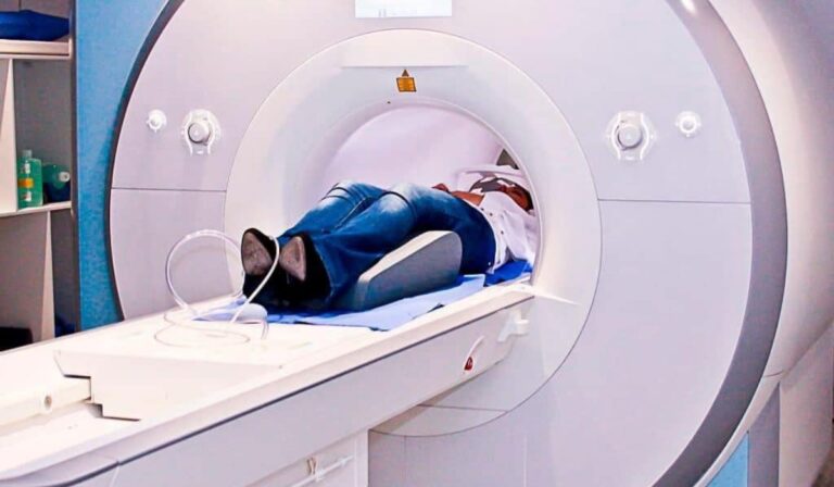 Új MRI készüléket kap a megyei kórház