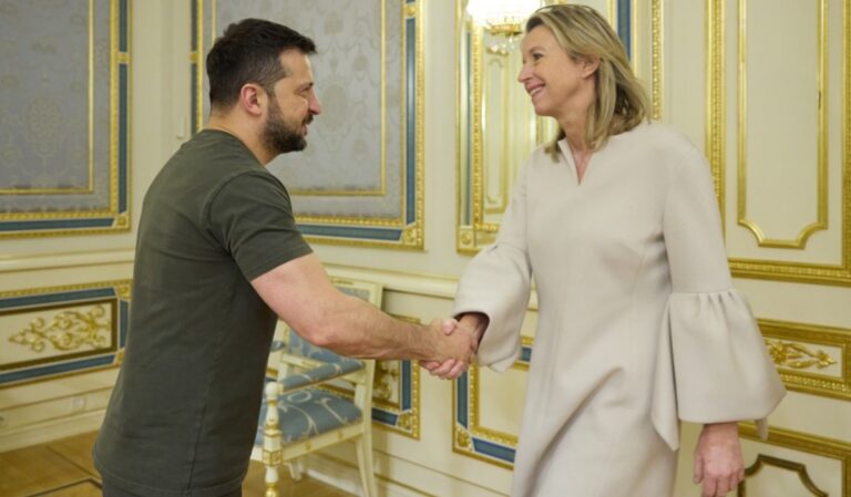 Zelenszkij a holland védelmi miniszterrel tárgyalt Kijevben