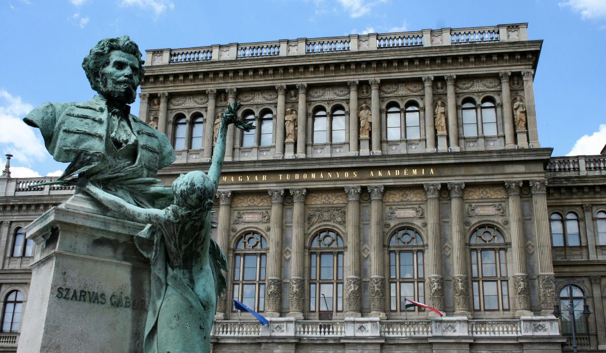 MTA Magyar Tudományos Akadémia