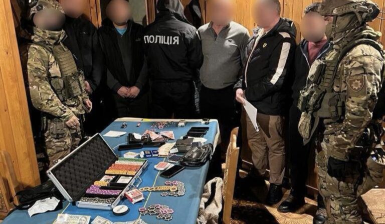 Hotelben működtetett illegális kaszinót számoltak fel Tiszakeresztúron