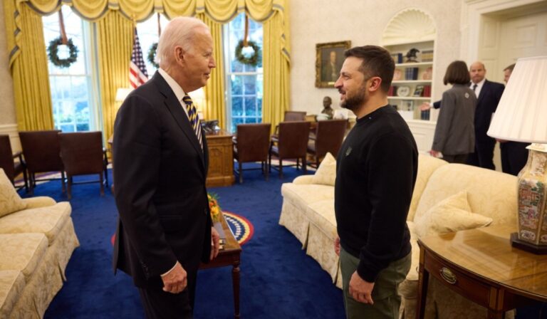 Biden fogadta Zelenszkijt Washingtonban