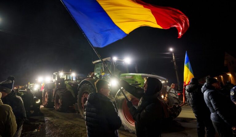 Továbbra is tüntetnek az ukrán gabonaexport miatt Romániában