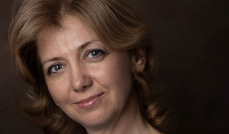 Felhangolva: Benedek Judit zongoratanár