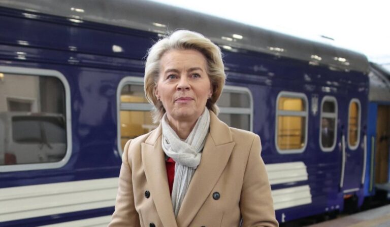 Jóvátételi kölcsönt javasolt Ukrajnának Ursula von der Leyen