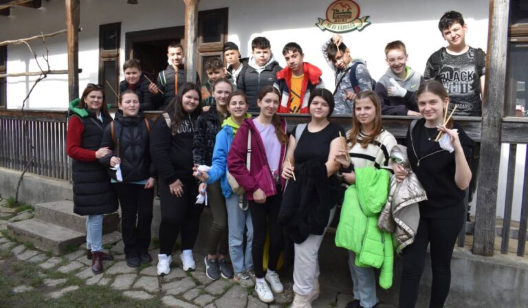 A tél utolsó foglalkozása a Nagyberegi Tájházban