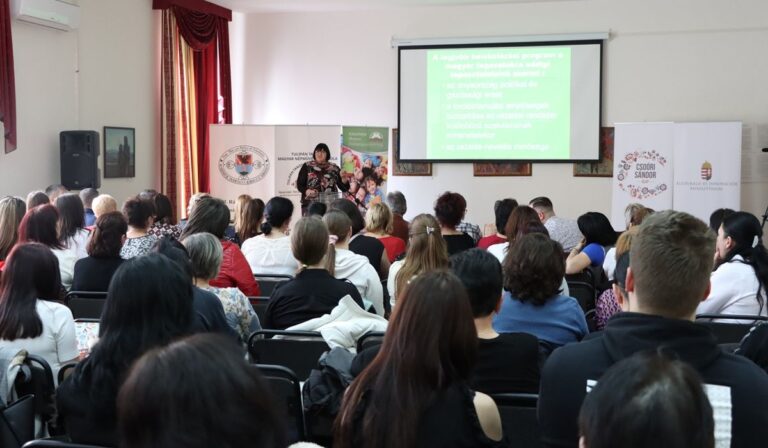 Szórványvidéken oktatók konferenciája a beregszászi főiskolán