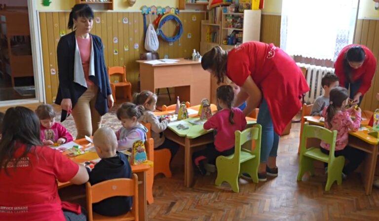 Nagyberegen járt a Máltai Szeretetszolgálat játszóbusza
