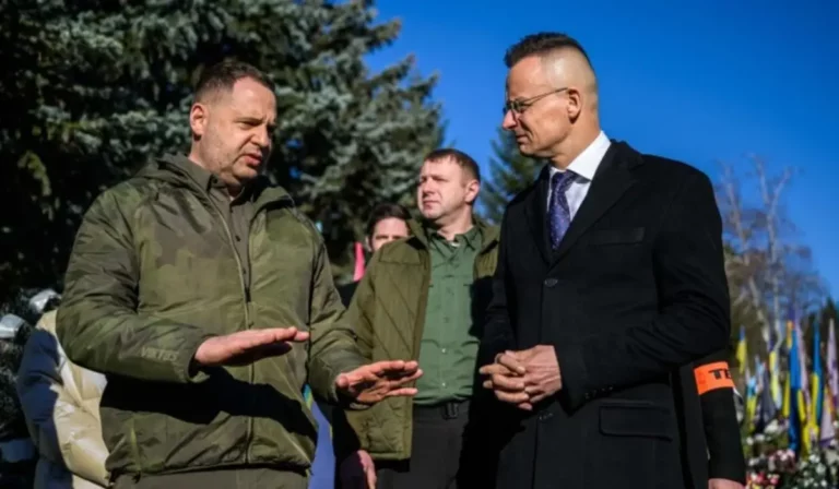 Szijjártó: áttekintettük a kárpátaljai magyar közösség helyzetét