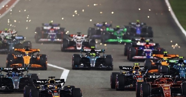 Bahreini Nagydíj: a címvédő Verstappen sima sikerével kezdődött az idény