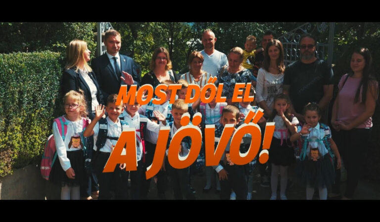 Tizenegyezer iskolatáska a magyar iskolába iratkozóknak