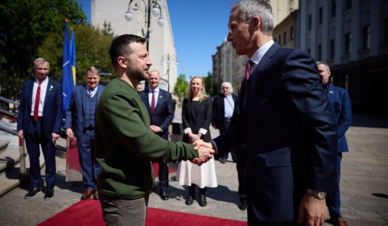 Kijevben tett látogatást a NATO-főtitkár