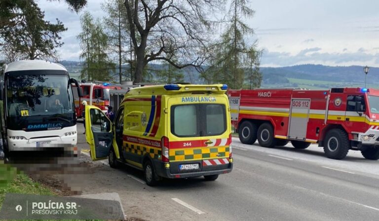 Súlyos buszbaleset történt egy kelet-szlovákiai településen