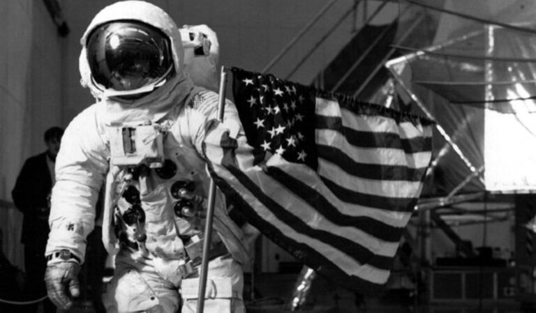 Sikeres kudarcként élte meg a NASA az Apollo-13 balesetét