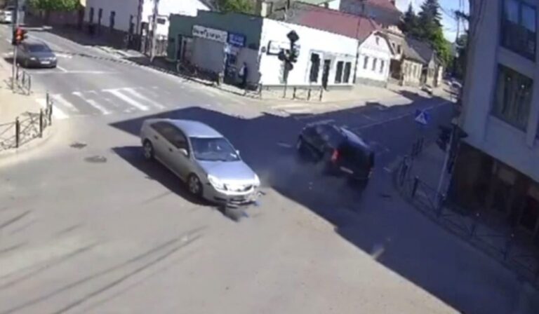 Összeütközött két autó Ungváron