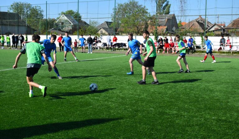 29 csapat mérkőzött meg a XII. Buzánszky Jenő Labdarúgó Kupán
