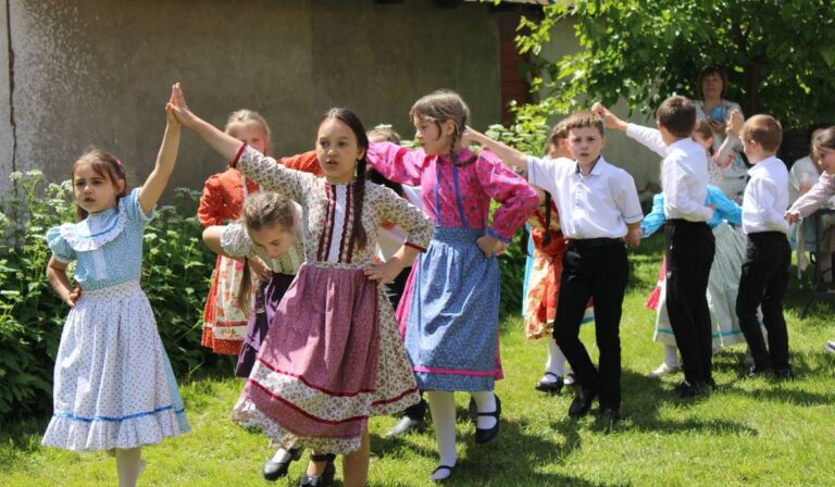 Unconventional Pentecostal Workshop at the Nagybereg Ethnographical Museum
