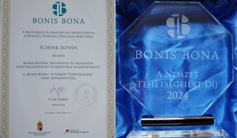 Bonis Bona-díjat kapott Schink István