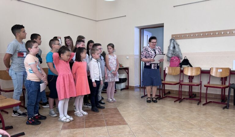 Az édesanyákról emlékeztek meg a beregszászi hittanosok
