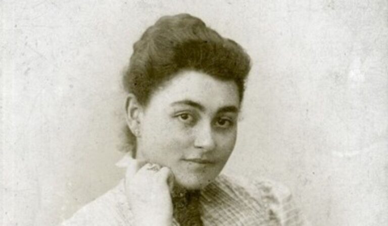 Erdős Renée