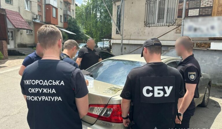 Vesztegetés vádjával vettek őrizetbe egy kárpátaljai ügyvédet