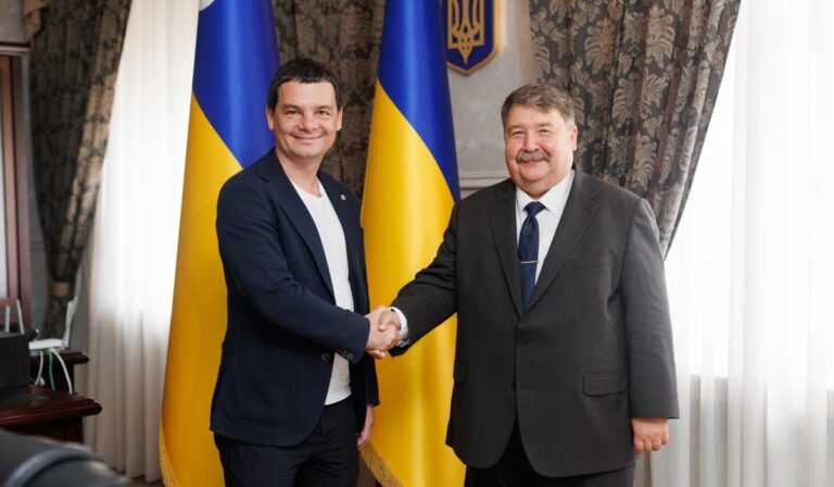 Humanitárius kérdésekről tárgyalt Bacskai József és Roman Szaraj