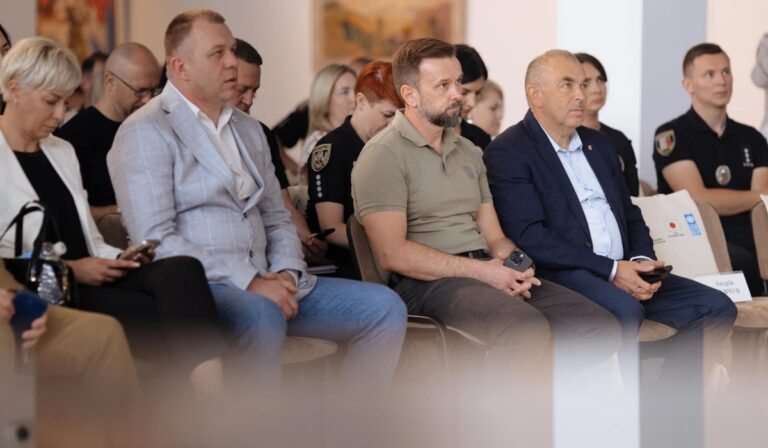 Bemutatták a parlament emberi jogi biztosának jelentését Kárpátalján