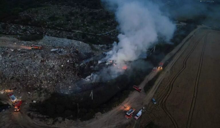 Tűzvész pusztított egy hulladéklerakó területén az Ungvári járásban