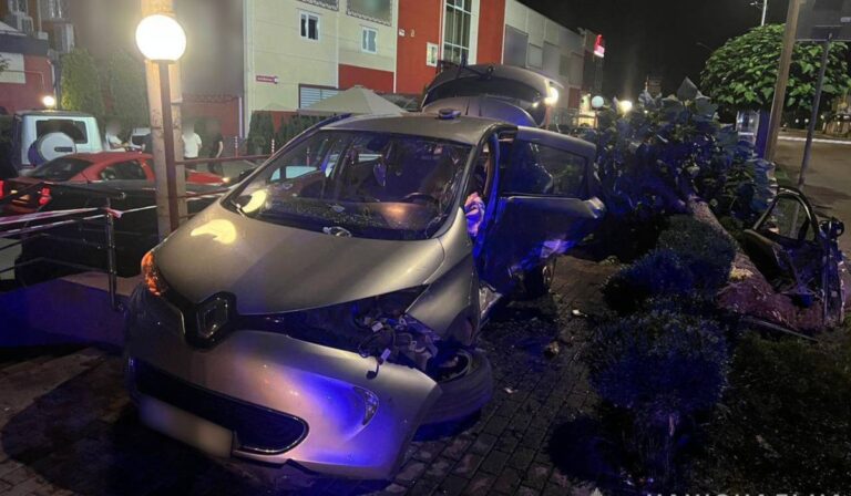 Két autó ütközött Ungváron éjjel